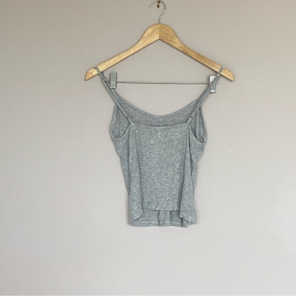 Me to We Tank - Picture 2 of 2